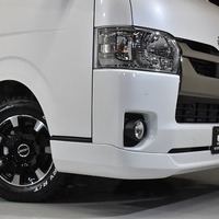 10 ハイエースS-GL DPII 4WD 2800CC ディーゼル車 2/5人乗り 即納車オリジナルコンプリートのサムネイル