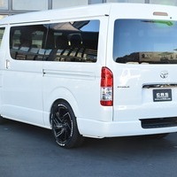 ハイエースワイドS-GL DPII 2WD 2700CC ガソリン車 2/5人乗り 展示車オリジナルコンプリートのサムネイル