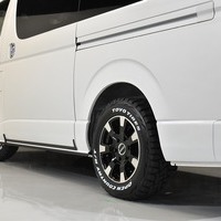 10 ハイエースS-GL DPII 4WD 2800CC ディーゼル車 2/5人乗り 即納車オリジナルコンプリートのサムネイル