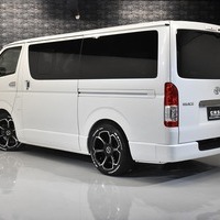 6 ハイエースS-GL DPII 2WD 2800CC ディーゼルターボ車 2/5人乗り 展示車オリジナルコンプリートのサムネイル