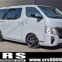キャラバン　グランドプレミアムGX　2WD　2000cc　ガソリンのサムネイル