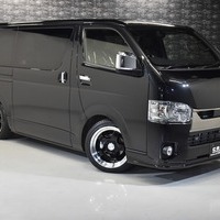 10 ハイエースS-GL DPII 2WD 2800CC ディーゼル車 2/5人乗り 即納オリジナルコンプリートのサムネイル