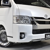 ９ ハイエース ワゴン ＧＬ 2WD 2700CC ガソリン車 10人乗り 即納車オリジナルコンプリートのサムネイル