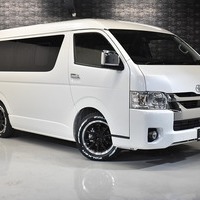 2ハイエース ワゴン ＧＬ 2WD 2700CC ガソリン車 10人乗り 即納車オリジナルコンプリートのサムネイル