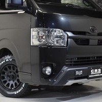 11 ハイエースS-GL DPII 4WD 2800CC ディーゼル車 2/5人乗り 即納車オリジナルコンプリートのサムネイル