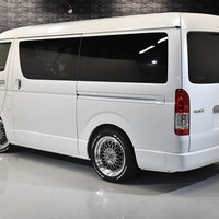 ９ ハイエース ワゴン ＧＬ 2WD 2700CC ガソリン車 10人乗り 即納車オリジナルコンプリートのサムネイル