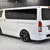 4 ハイエースS-GL DPII 2WD 2000CC ガソリン車 2/5人乗り 即納車オリジナルコンプリートのサムネイル