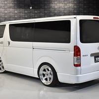 10 ハイエースS-GL DPII 2WD 2000CC ガソリン車 2/5人乗り 即納車オリジナルコンプリートのサムネイル