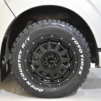 H26年式　ハイエース S-GL 2WD3000cc（ディーゼル車）5人乗車　8.9万ｋｍのサムネイル