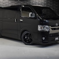 11 ハイエースS-GL DP 2WD 2800CC ディーゼル車 5人乗り 即納車オリジナルコンプリートのサムネイル