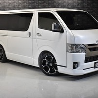 8 ハイエースS-GL DP 2WD 2000CC ディーゼル車 5人乗り 即納車オリジナルコンプリートのサムネイル