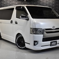 H27年式 ハイエース S-GL DP 2WD 2000㏄（ガソリン車）５人乗車 12.5万㎞のサムネイル