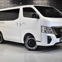 14 キャラバン NV350  グランドプレミアムGX 2WD 2000cc ガソリン車 5人乗り 即納車オリジナルコンプリートのサムネイル