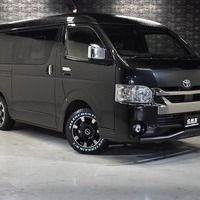 13 オリジナルコンプリート ハイエースS-GL 2WD 2,800CC ディーゼル車 5人乗りのサムネイル