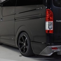 11 ハイエースS-GL DP 2WD 2800CC ディーゼル車 5人乗り 即納車オリジナルコンプリートのサムネイル