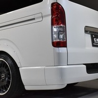 H27年式 ハイエース S-GL DP 2WD 2000㏄（ガソリン車）５人乗車 12.5万㎞のサムネイル