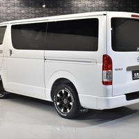 3 ハイエースS-GL DPII 2WD 2800CC ディーゼル車 2/5人乗り 即納車オリジナルコンプリートのサムネイル