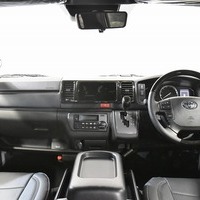 R3年式 ハイエース S-GL DP-Ⅱ 2WD 2800㏄（ディーゼル車）５人乗車 0.4万㎞のサムネイル