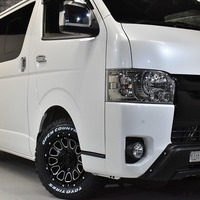 R3年式  ハイエース S-GL DP-Ⅱ 4WD 2800㏄（ディーゼル車）５人乗車 1.1万㎞のサムネイル