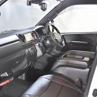 R3年式  ハイエース S-GL DP-Ⅱ 4WD 2800㏄（ディーゼル車）５人乗車 1.1万㎞のサムネイル