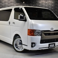 令和3年式 ハイエース S-GL DPⅡ 2WD 2800cc（ディーゼル車）5人乗車 0.4万ｋｍのサムネイル