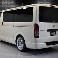 平成26年式 ハイエース DX 2WD 3000cc（ディーゼル車）5人乗車 5.8万ｋｍのサムネイル