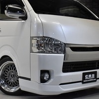 平成27年式 ハイエース S-GL DP 2WD 2000cc （ガソリン車）5人乗車　8.1万ｋｍのサムネイル