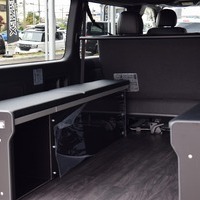 ハイエースDPⅡ 2WD 2000cc ガソリン 2/5人乗り ブラックマイカ 千葉店オリジナルコンプリートのサムネイル