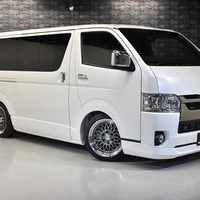 1 ハイエース S-GL DPⅡ 2WD 2000CC ガソリン車 5人乗り 即納車オリジナルコンプリートのサムネイル