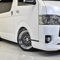 1 ハイエース S-GL DPⅡ 2WD 2000CC ガソリン車 5人乗り 即納車オリジナルコンプリートのサムネイル