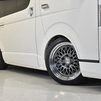 1 ハイエース S-GL DPⅡ 2WD 2000CC ガソリン車 5人乗り 即納車オリジナルコンプリートのサムネイル