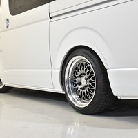 1 ハイエース S-GL DPⅡ 2WD 2000CC ガソリン車 5人乗り 即納車オリジナルコンプリートのサムネイル