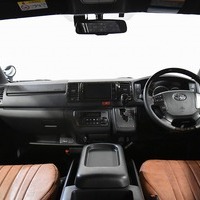 令和1年式 レジアスエース S-GL DPⅡ 4WD 2800cc（ディーゼル車）5人乗車 1.2万ｋｍのサムネイル