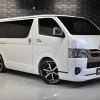 １ CRSパッケージ ハイエース S-GL DPⅡ 2WD 2,000CC ガソリン車 5人乗りのサムネイル