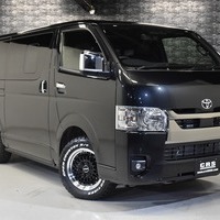 7 ワイルドパッケージ ハイエース S-GL DPⅡ 4WD 2800CC ディーゼル車 5人乗りのサムネイル