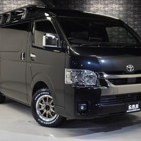 15 ワイルドパッケージ ハイエース S-GL DPⅡ 2WD 2,700CC ガソリン車 5人乗りのサムネイル