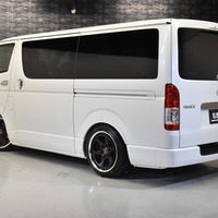 19 スタイルパッケージ ハイエース S-GL DPⅡ 2WD 2000CC ガソリン車 5人乗りのサムネイル