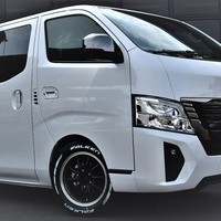 キャラバン 2WD 2000cc ガソリン 2/5人乗り ピュアホワイトパール3コートパール オリジナルPKGのサムネイル