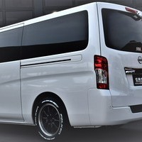 キャラバン 2WD 2000cc ガソリン 2/5人乗り ピュアホワイトパール3コートパール オリジナルPKGのサムネイル