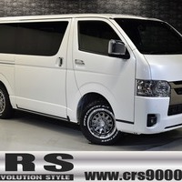 4 ワイルドPKG ハイエース S-GL DPⅡ 4WD 2,800CC ディーゼル車 5人乗りのサムネイル