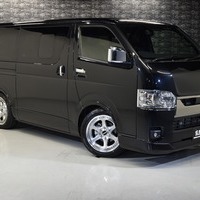 6 スタイルパッケージ ハイエース S-GL DPⅡ 2WD 2,000CC ガソリン車 5人乗りのサムネイル