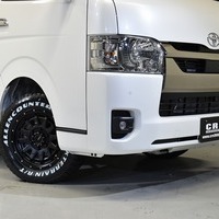 5 ワイルドPKG ハイエース S-GL DPⅡ 4WD 2,800CC ディーゼル車 5人乗りのサムネイル