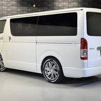 11 オリジナルコンプリート ハイエース S-GL DPⅡ 2WD 2,000CC ガソリン車 5人乗りのサムネイル