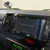 平成27年式 ハイエース S-GL DP 2WD 3,000cc（ディーゼル車）5人乗車 10.87万ｋｍのサムネイル