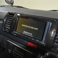 平成28年式 ハイエース S-GL DP 2WD 3,000CC (ディーゼル車) 5人乗車 8.9万ｋｍのサムネイル