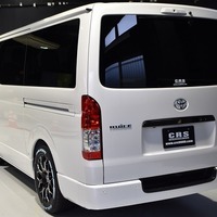 2 CRS PKG ハイエース S-GL DPⅡ 2WD 2,800CC ディーゼル車 5人乗りのサムネイル