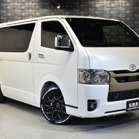 2 ファミリーPKG ハイエース S-GL DPⅡ 2WD 2,000CC ガソリン車 5人乗りのサムネイル