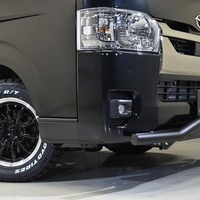 7 ワイルドPKG ハイエース S-GL DPⅡ 4WD 2,800CC ディーゼル車 5人乗りのサムネイル