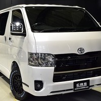 1⃣ ワイルド-PKG ハイエース S-GL 2WD 2,800CC ディーゼル車 2/5人乗り 即納車のサムネイル