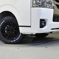 8 CRSコンプリート ハイエース S-GL DPⅡ 4WD 2,800CC ディーゼル車 5人乗りのサムネイル